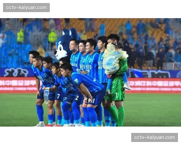 通讯:保级队南通支云的艰难三月,连遇强敌下的战术选择。 通讯:保级队南通支云的艰难三月,连遇强敌下的战术选择。